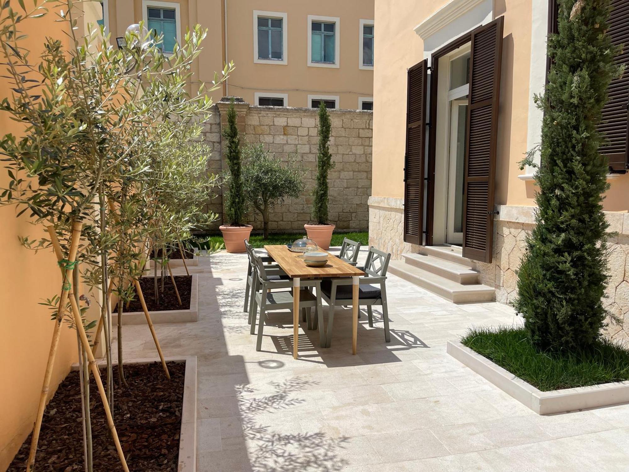 ホテル Palazzo Pitagora タラント エクステリア 写真